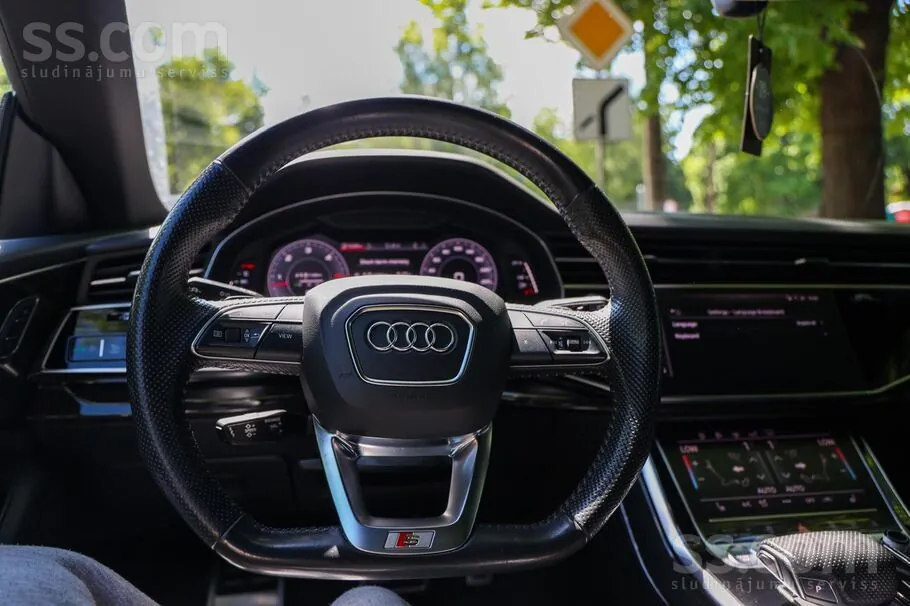 Audi Q8 2019 photo 5