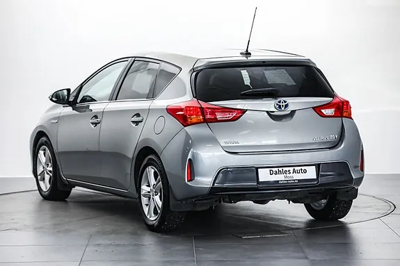 Toyota Auris 2015 photo 4