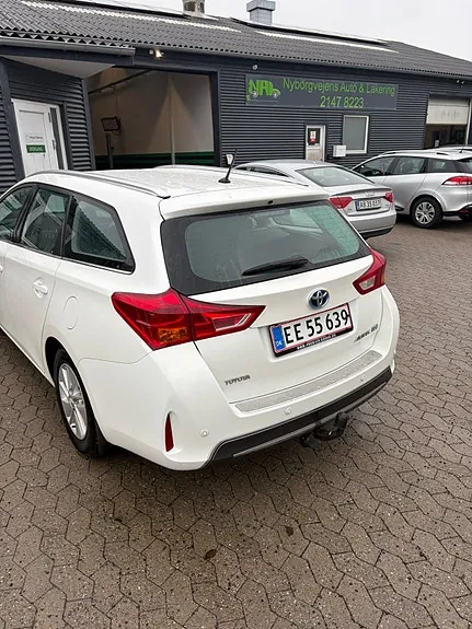 Toyota Auris 2014 photo 4