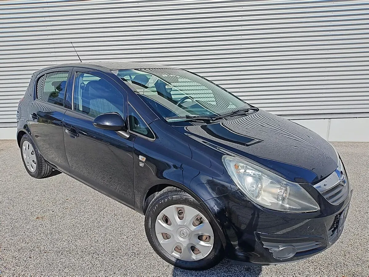 Opel Corsa 2010 photo 2