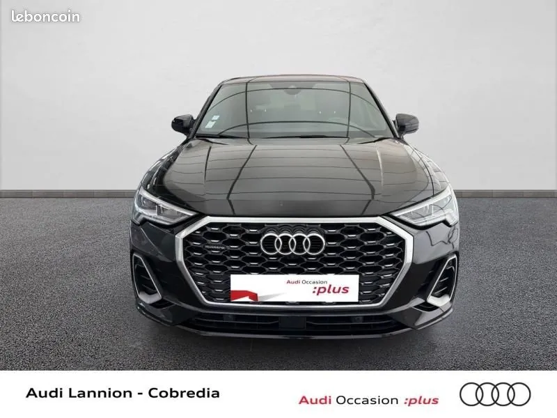 Audi Q3 2020 photo 2