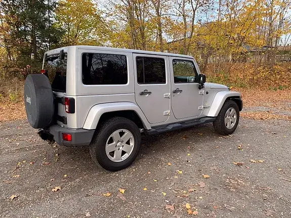 Jeep Wrangler 2011 photo 3