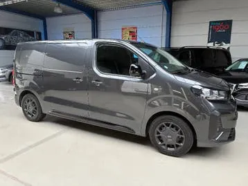 Opel Vivaro 2025 photo 2