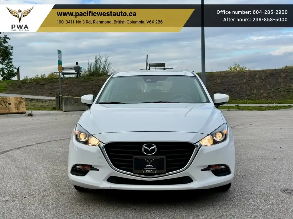 Mazda 3 2017 photo 2