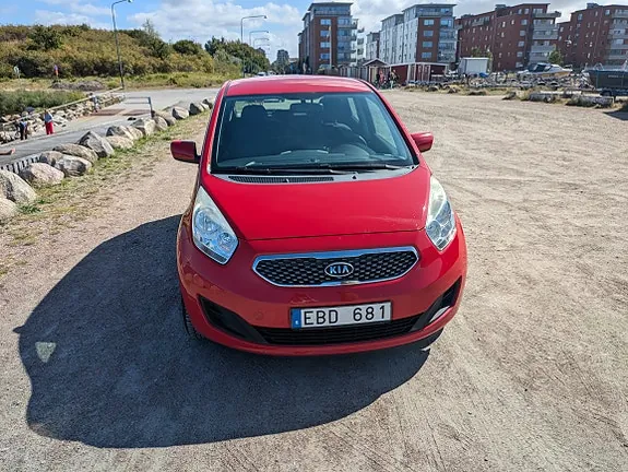 Kia Venga 2010 photo 3