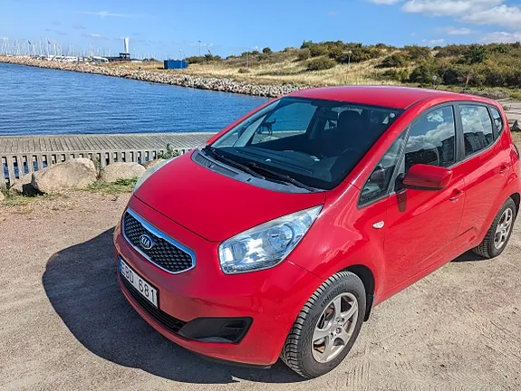 Kia Venga 2010 photo 2