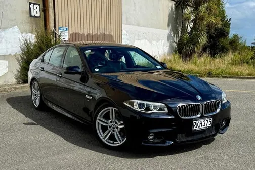 BMW 528I