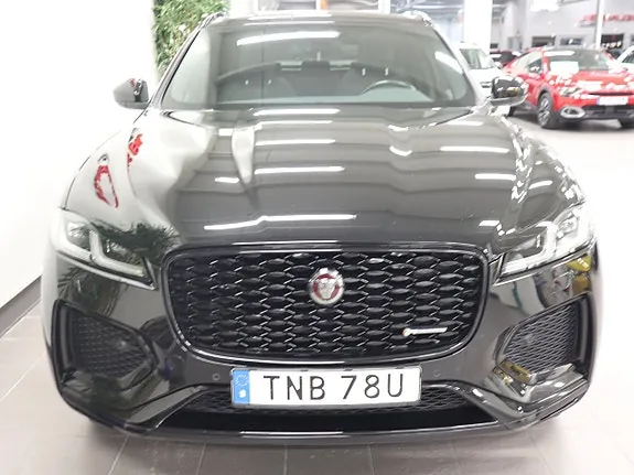 Jaguar F-Pace 2023 photo 2