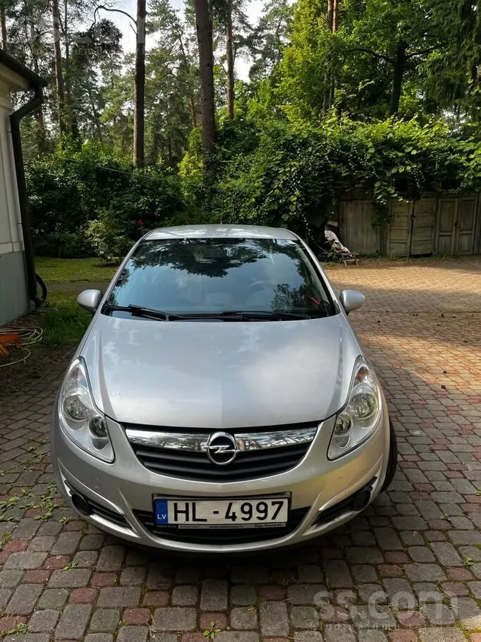 Opel Corsa 2010 photo 2