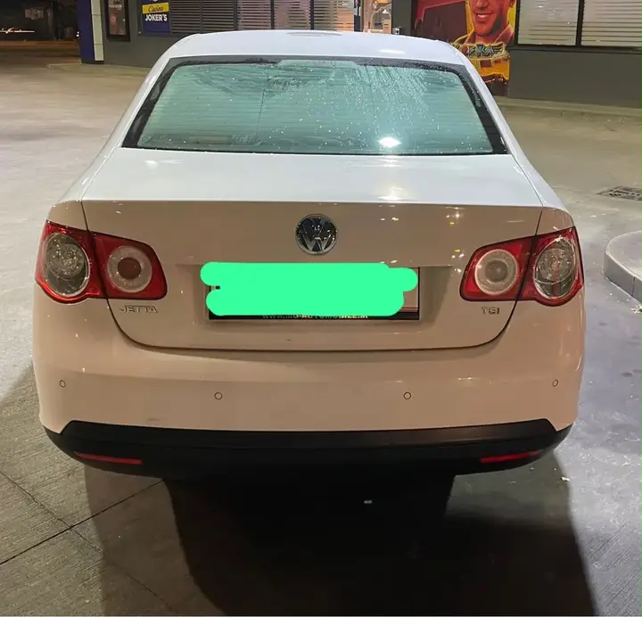Volkswagen Jetta 2010 photo 2