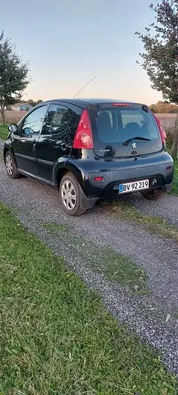 Peugeot 107 2011 photo 5