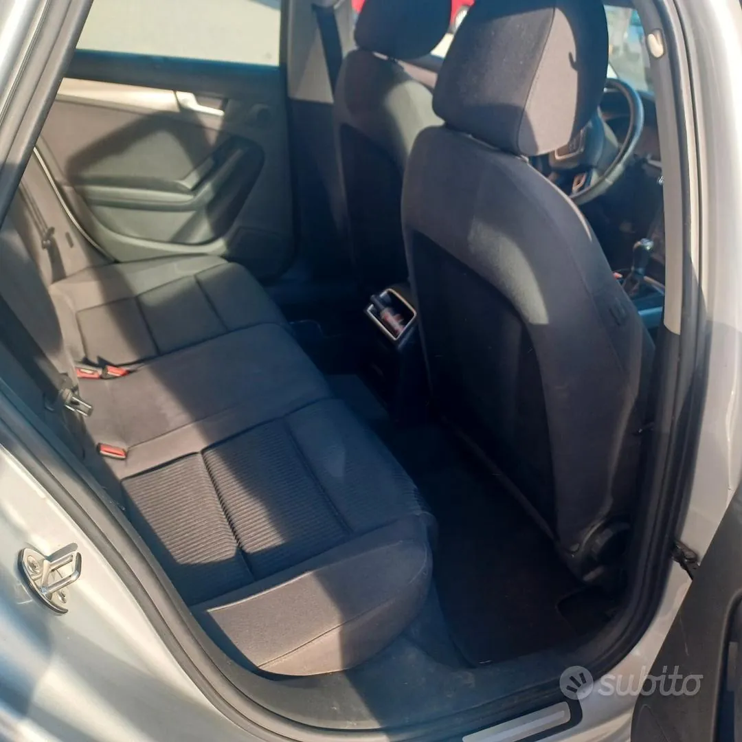 Audi A4 2011 photo 5