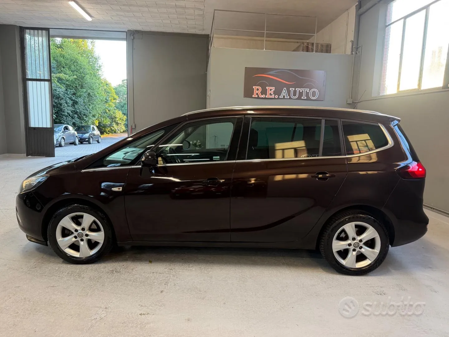 Opel Zafira Tourer 2014 photo 3