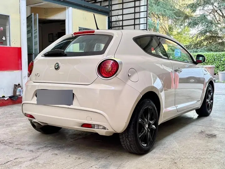 Alfa Romeo Mito 2011 photo 5