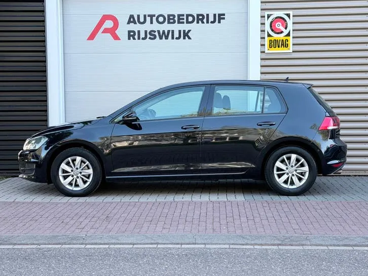 Volkswagen Golf 2014 photo 2