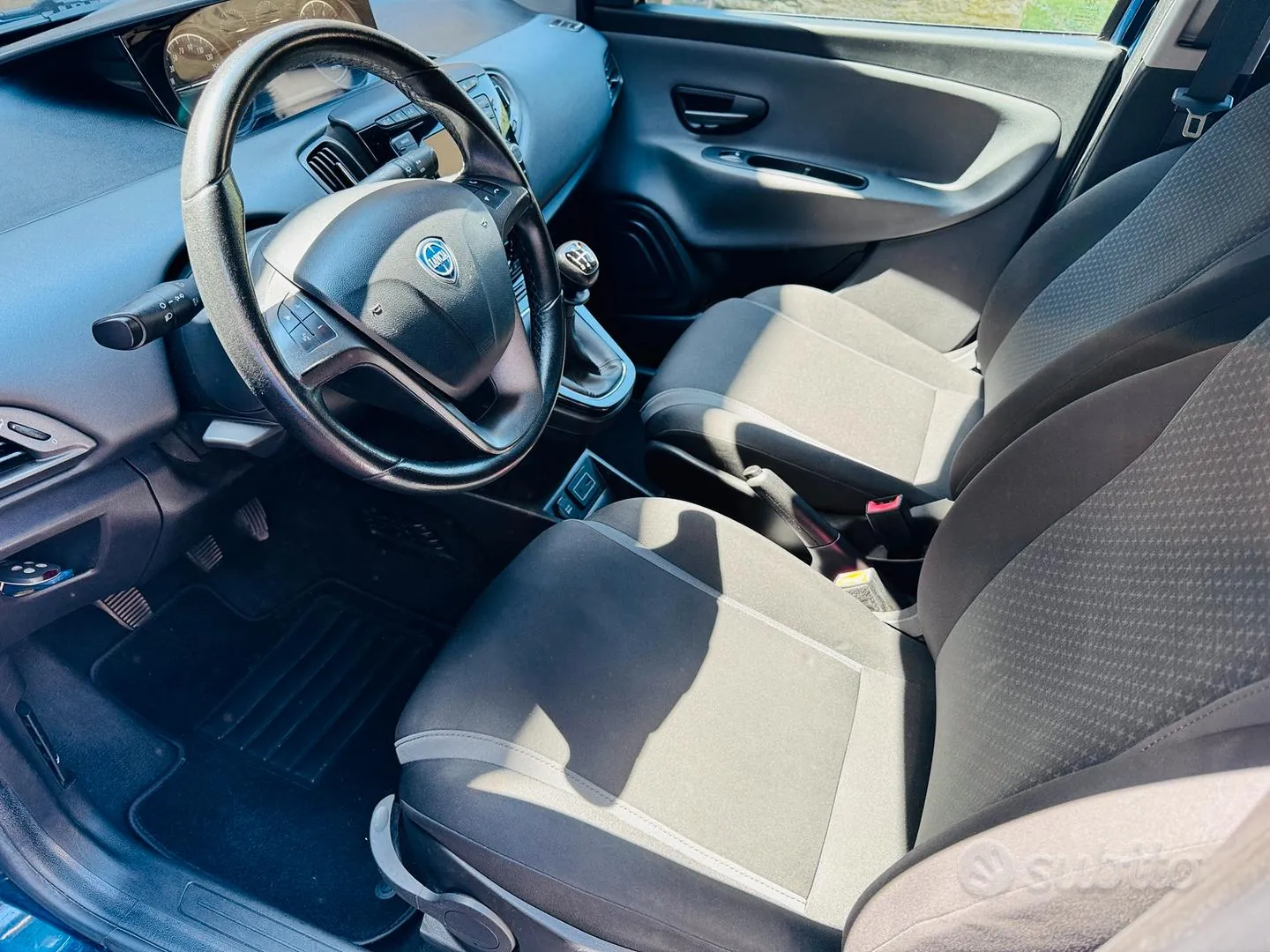 Lancia Ypsilon 2015 photo 5