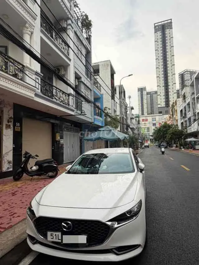 Mazda 3 2024 photo 4