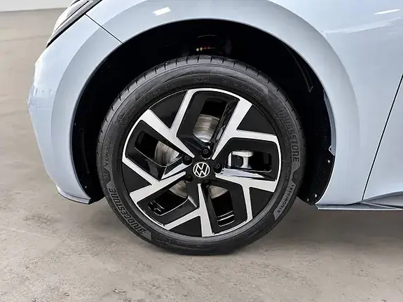 Volkswagen Id.3 Neo 2027 photo 2