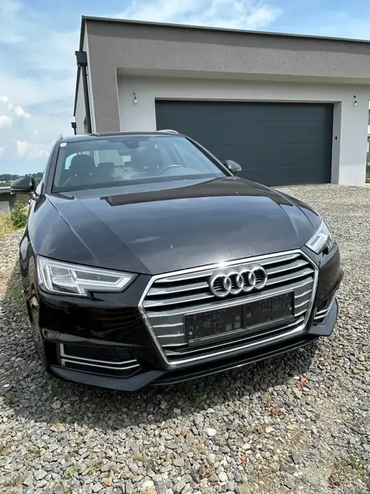 Audi A4 2018 photo 2