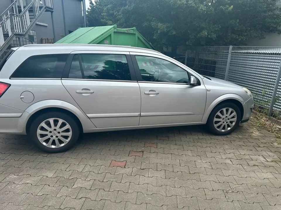 Opel Astra H