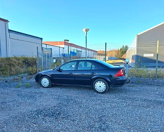 Ford Mondeo 2002 photo 2