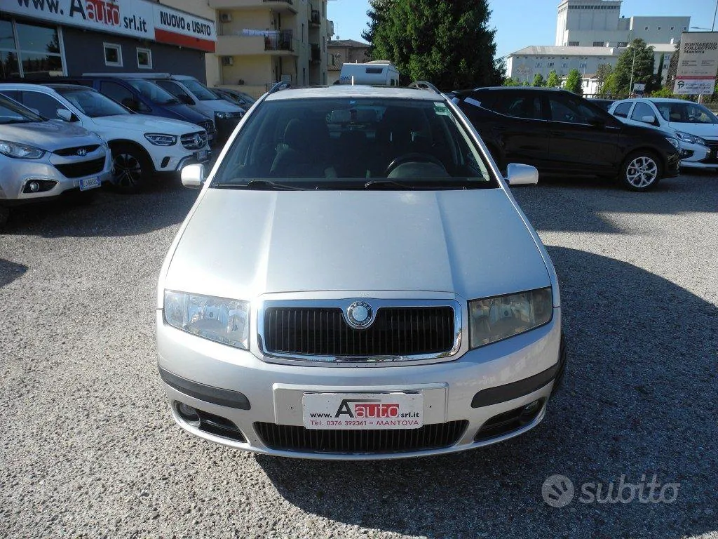 Skoda Fabia 2006 photo 3