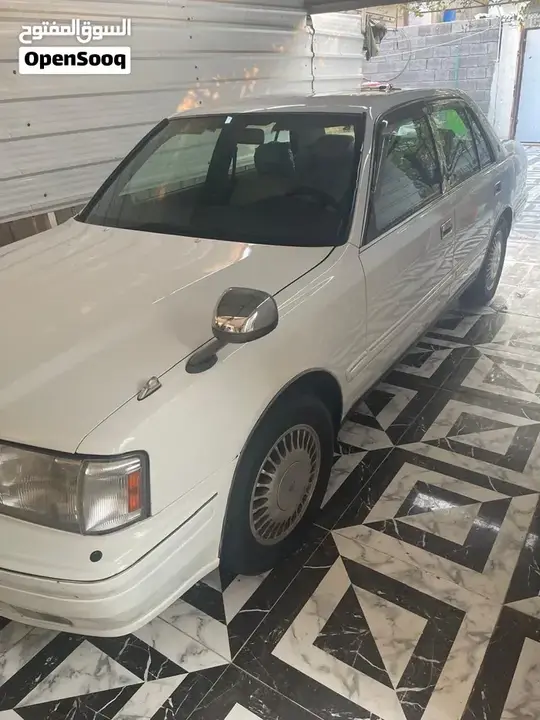 Toyota Crown 1996 photo 4