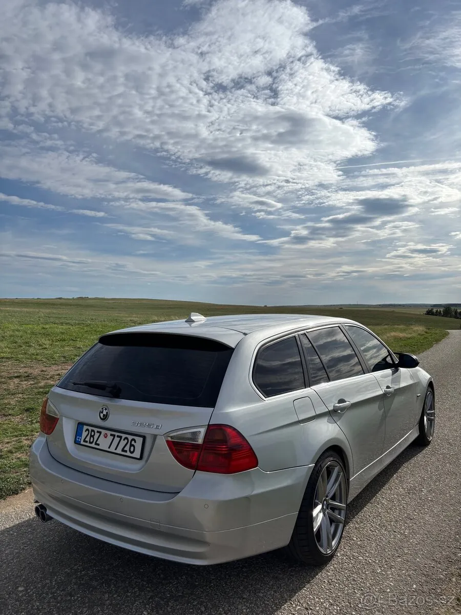 BMW E91 2008 photo 5