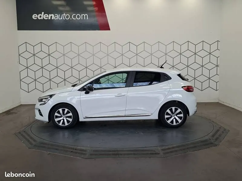 Renault Clio 2023 photo 2