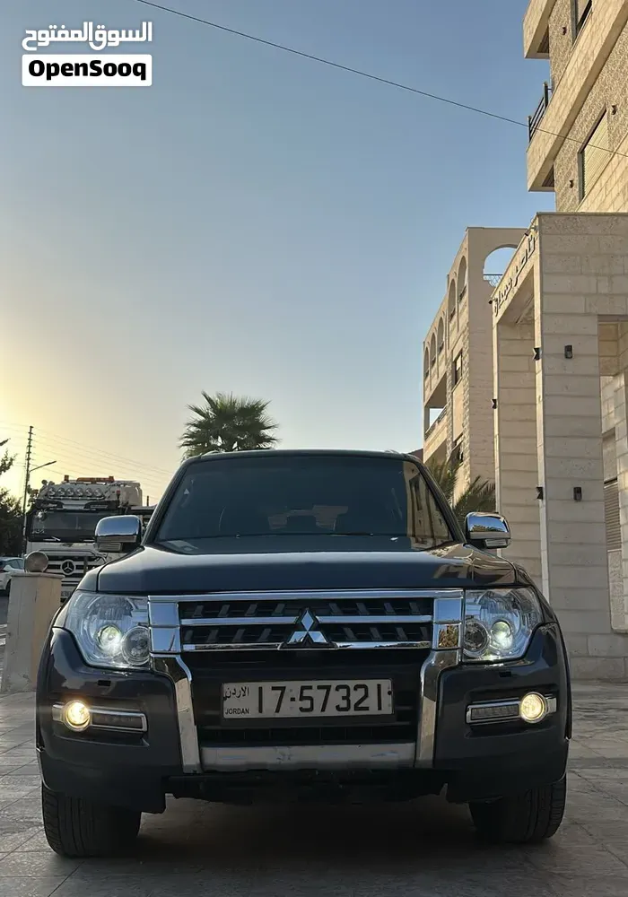 Mitsubishi Pajero 2008 photo 2