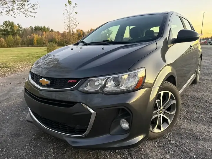 Chevrolet Sonic 2017 photo 2