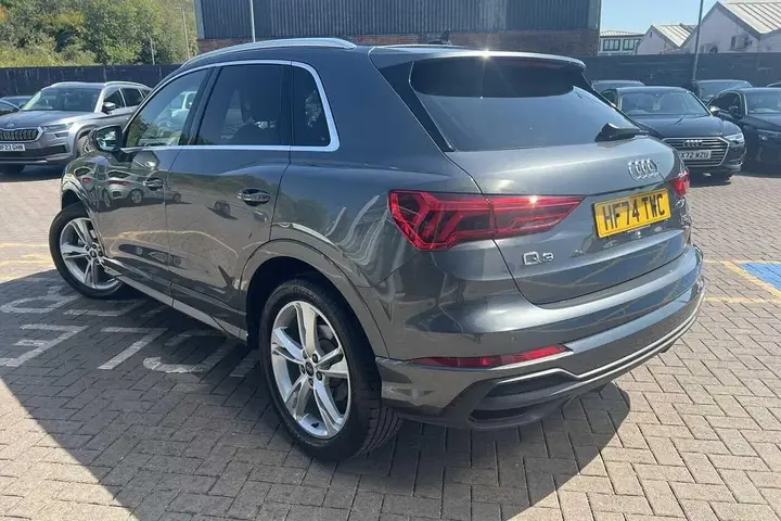 Audi Q3 2024 photo 3