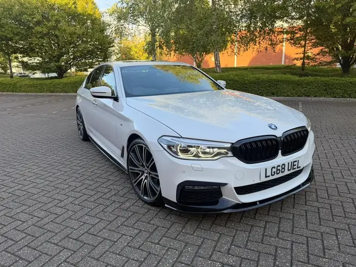 BMW 5 Series 2018 photo 5