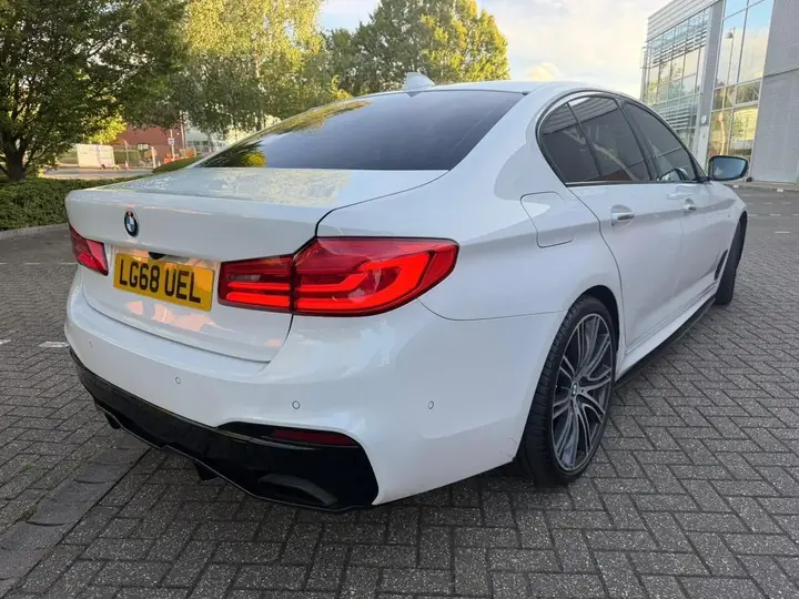 BMW 5 Series 2018 photo 4
