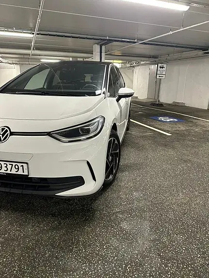 Volkswagen Id.3 2024 photo 2