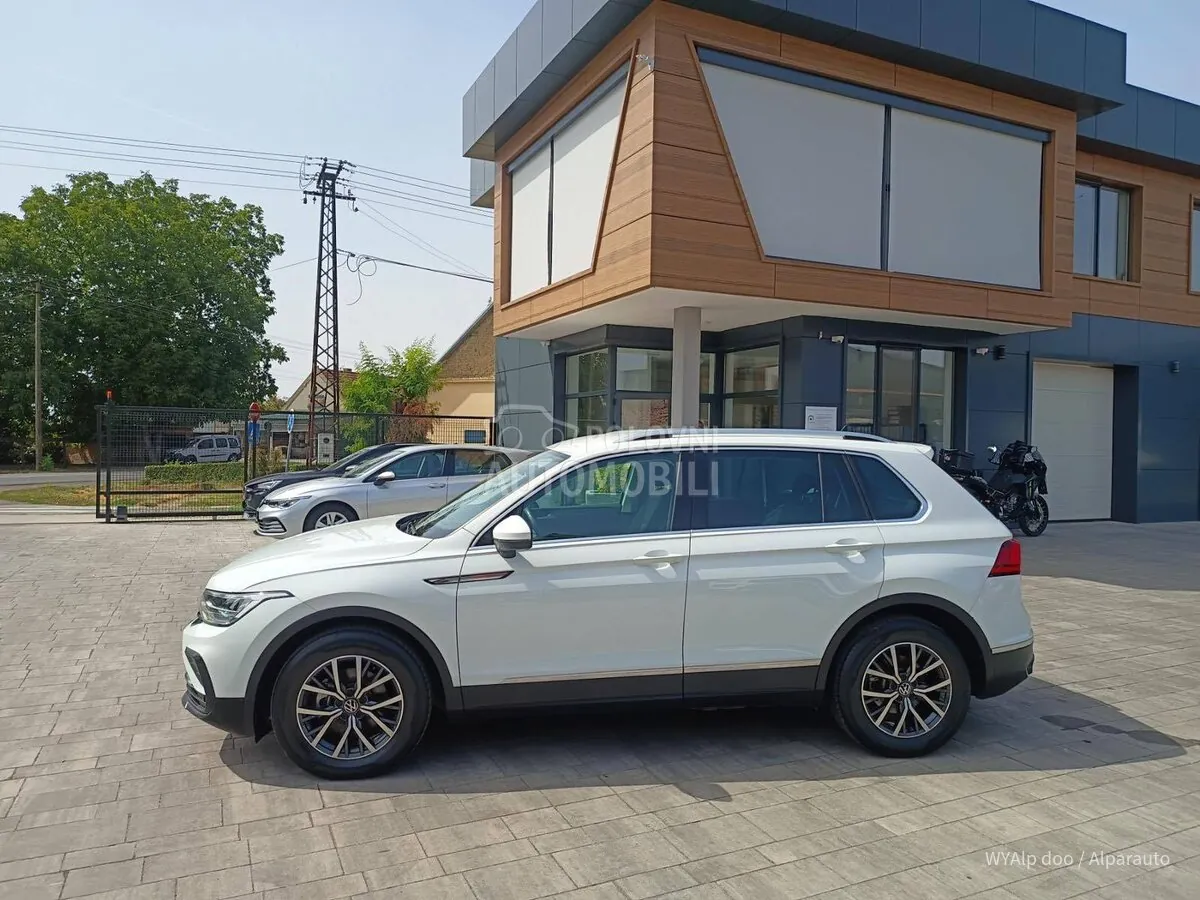 Volkswagen Tiguan 2022 photo 2