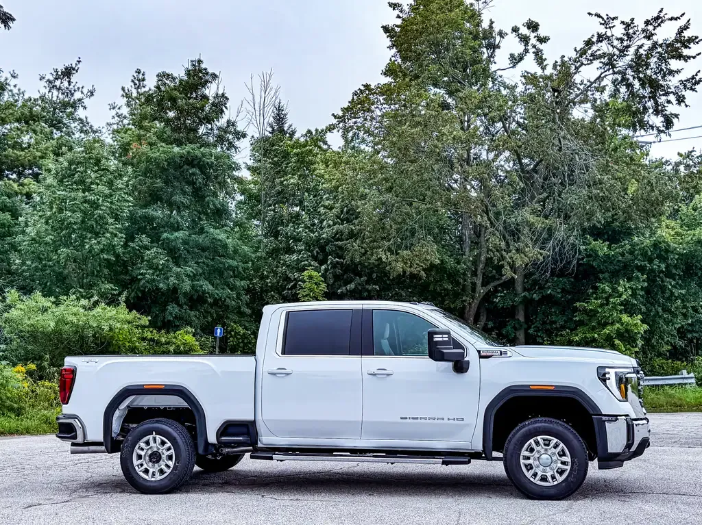 GMC Sierra 2500Hd 2026 photo 5