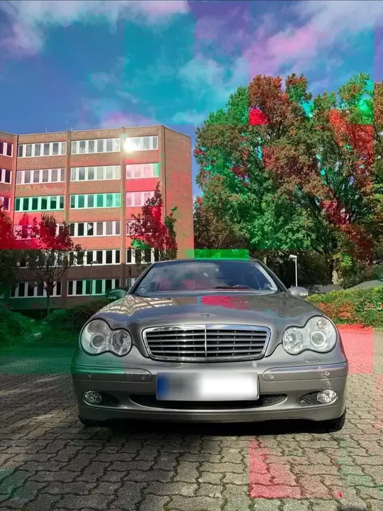 Mercedes-Benz C180