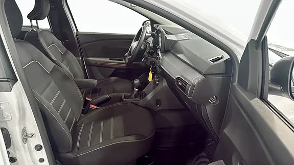 Dacia Sandero Stepway 2023 photo 3