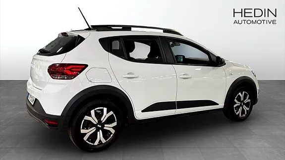 Dacia Sandero Stepway 2023 photo 2