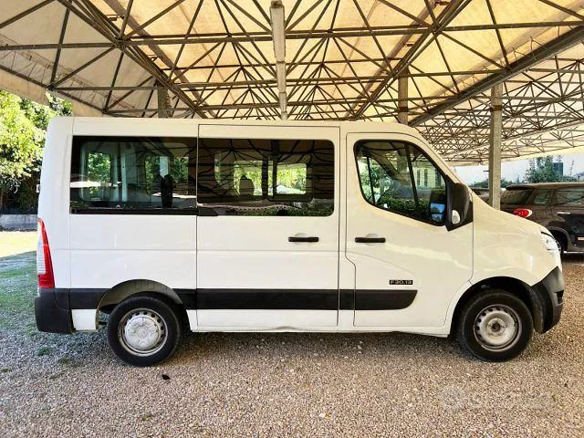 Nissan Nv400 2013 photo 3
