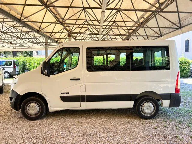Nissan Nv400 2013 photo 4