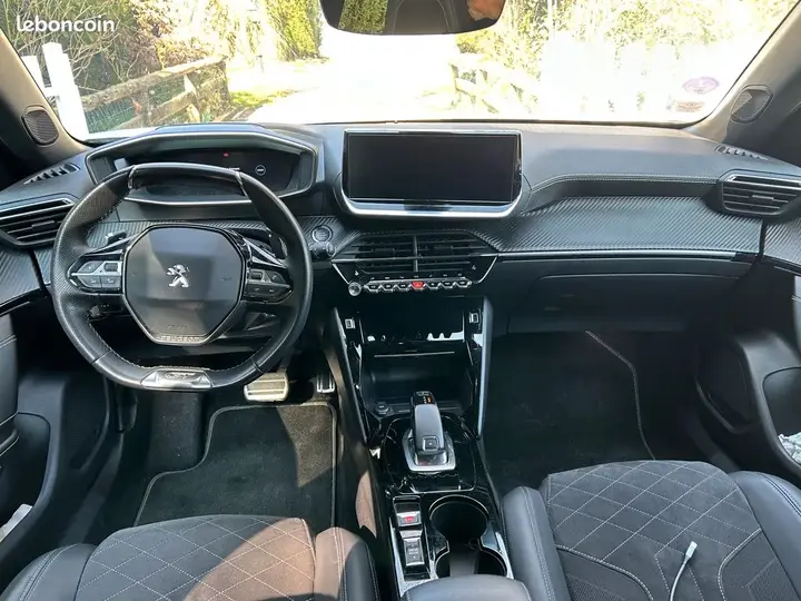 Peugeot 2008 2020 photo 3