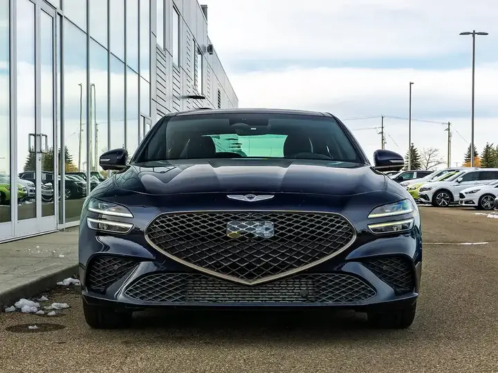 Genesis G70 2023 photo 3
