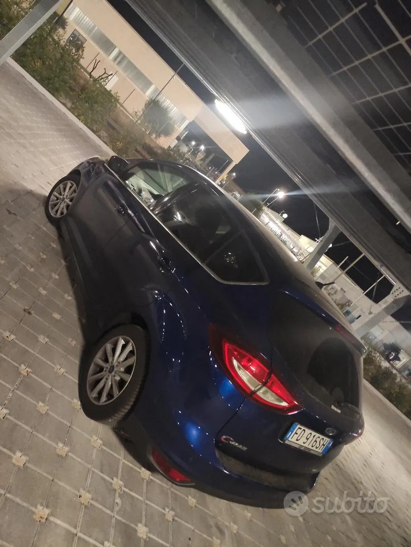 Ford C-Max 2016 photo 2