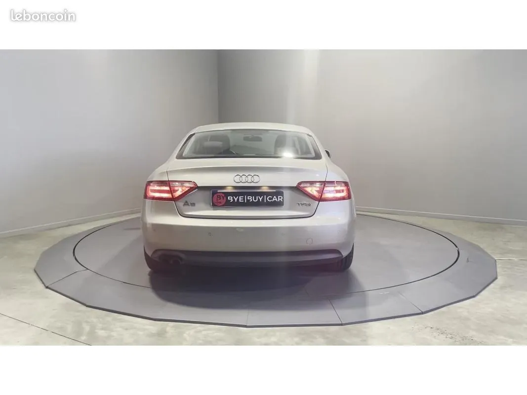 Audi A5 2011 photo 4