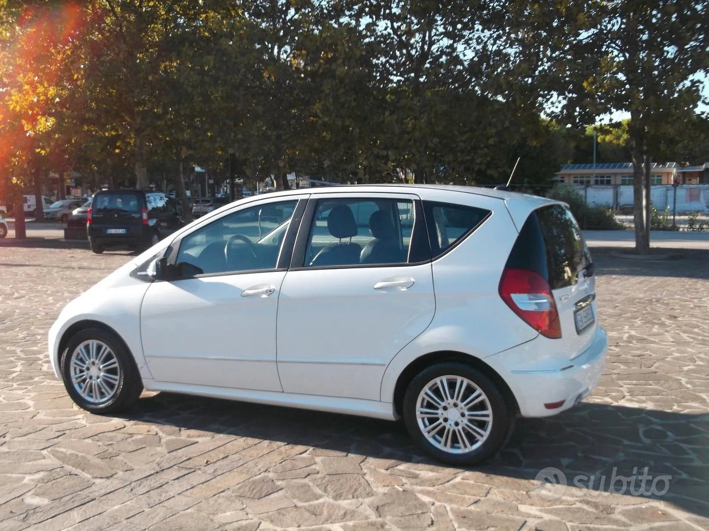 Mercedes-Benz A 2012 photo 4
