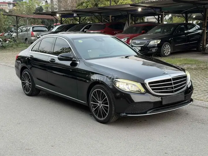 Mercedes-Benz C-Class 2020 photo 2