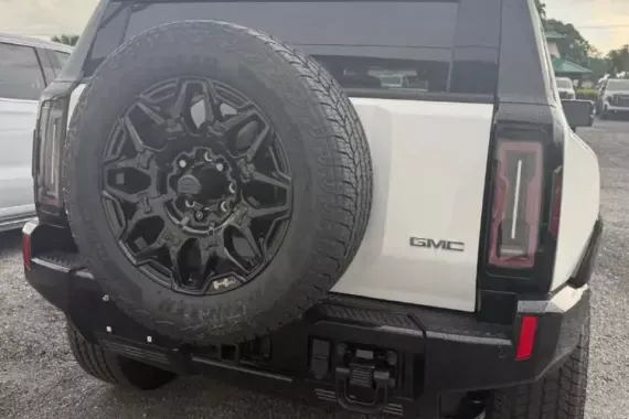 GMC Hummer Ev 3X 2027 photo 2