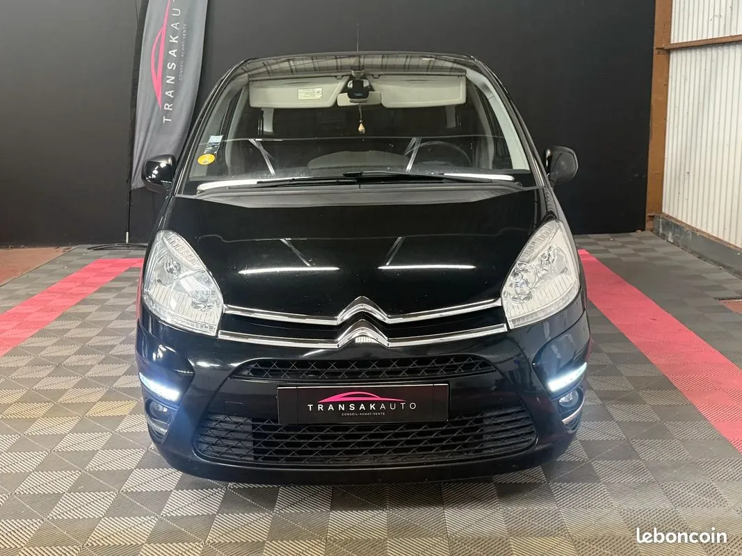 Citroen C4 Picasso 2011 photo 2